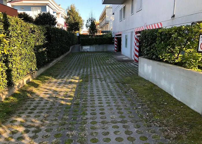 Διαμέρισμα Flat With Terrace Close To *